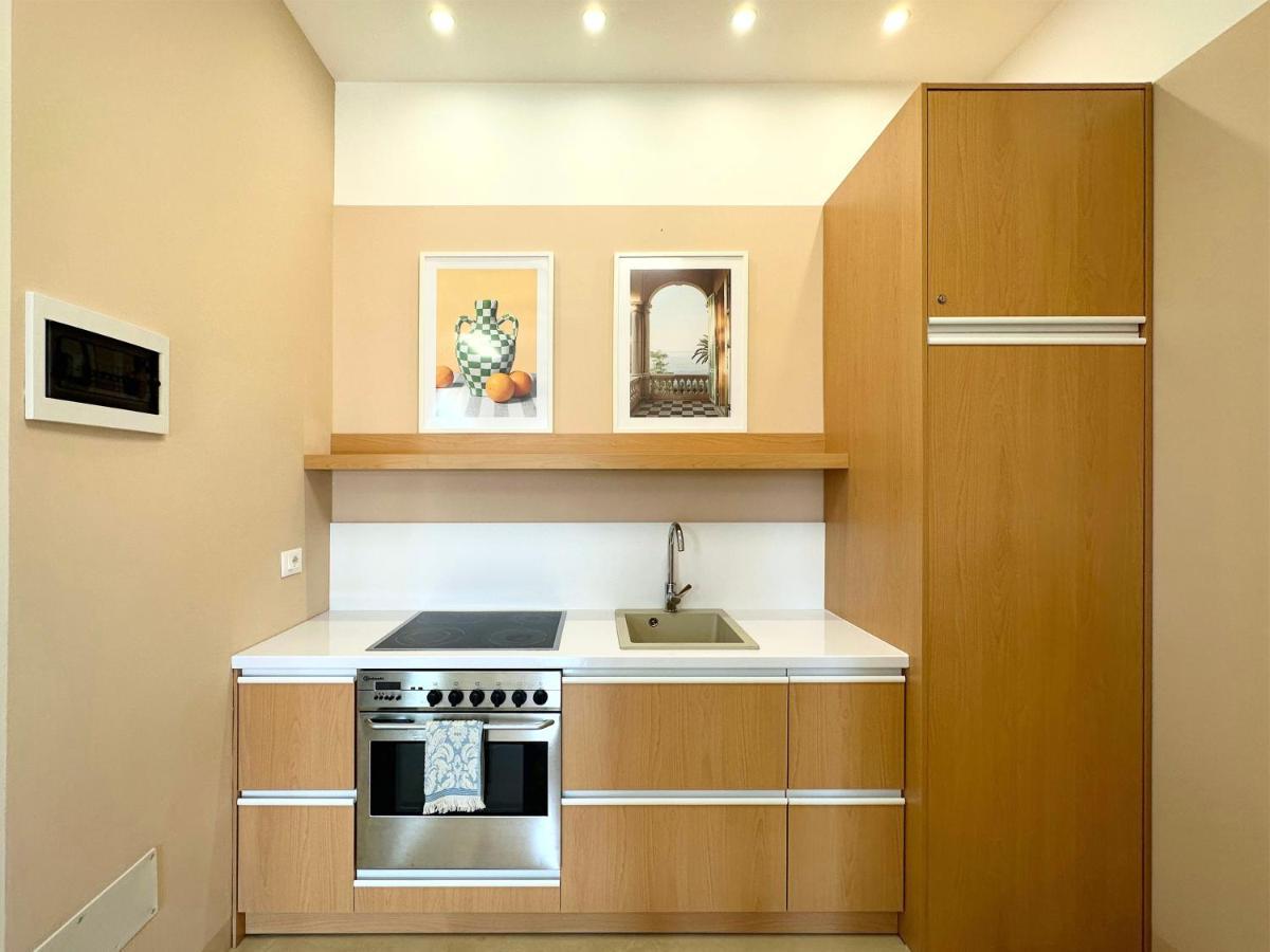 13 Eur For Monthly Stay - Home By The Sea - Hbs Golem  Exteriör bild