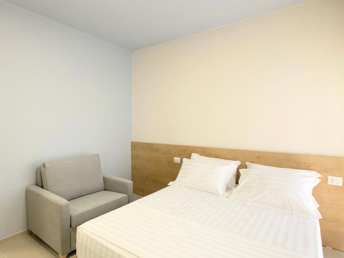13 Eur For Monthly Stay - Home By The Sea - Hbs Golem  Exteriör bild